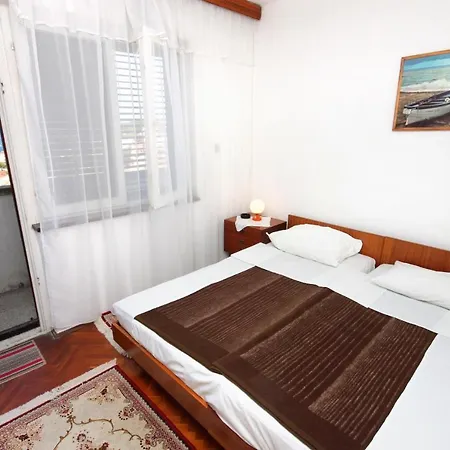 Apartments With A Parking Space Mali Losinj